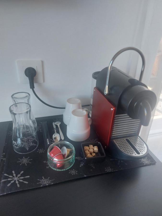 Chambre Climatisee A 20 Minutes De Bordeaux Marcamps Bagian luar foto